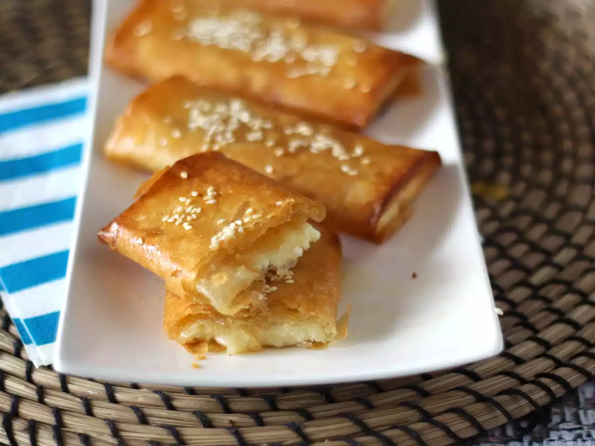 Feta Saganaki, het Griekse recept voor chips met feta en honing - foto 3