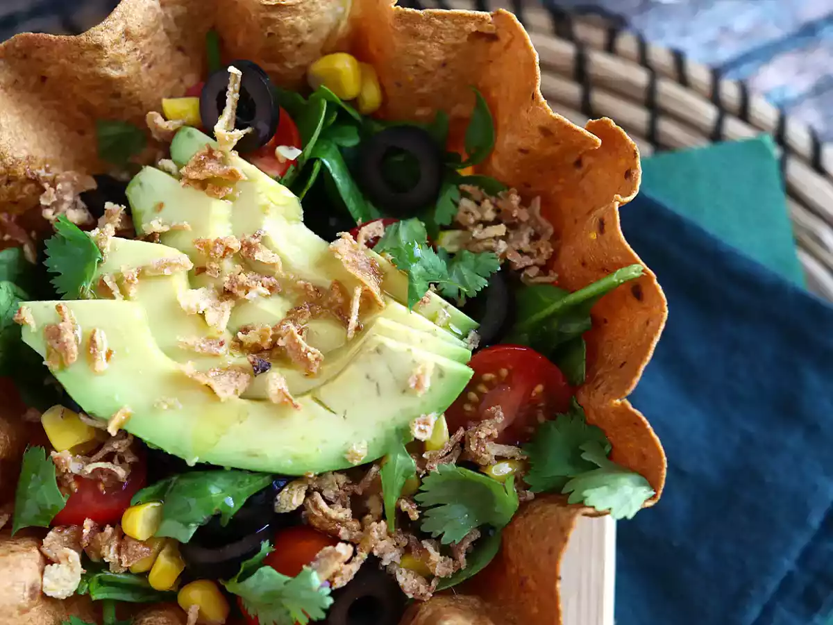 Hoe maak je tortilla bowls? De makkelijke salade zonder afwas! - foto 3
